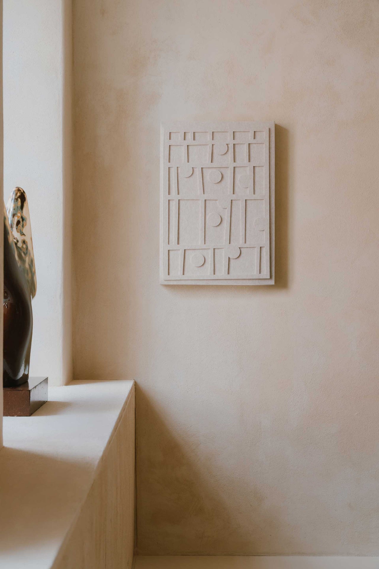 “Len” acoustic panel by LUDISM x Bafeo – visual meets functional, inspired by Slavic fertility symbolism.