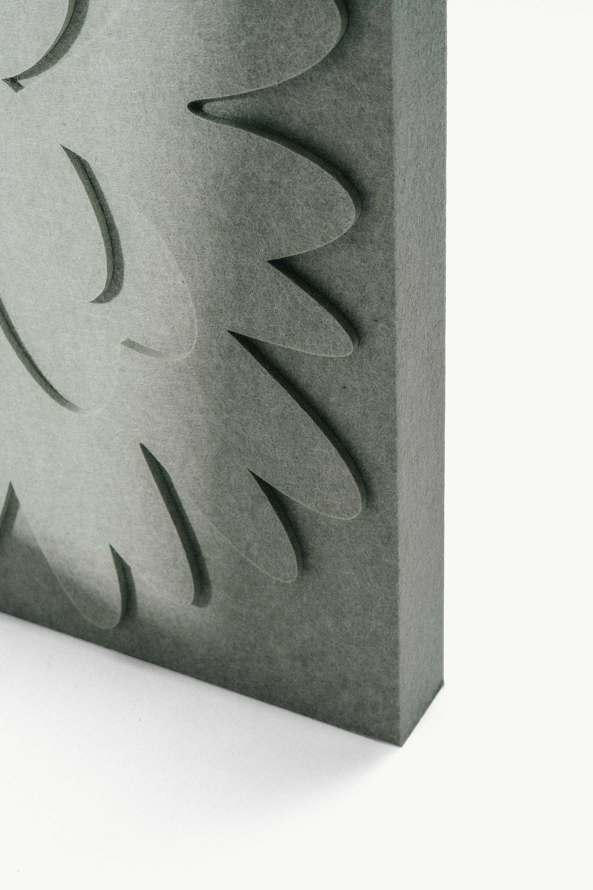 Pansy Bratek relief by LUDISM and Bafeo – sound-absorbing panel symbolizing friendship in Polish folk 